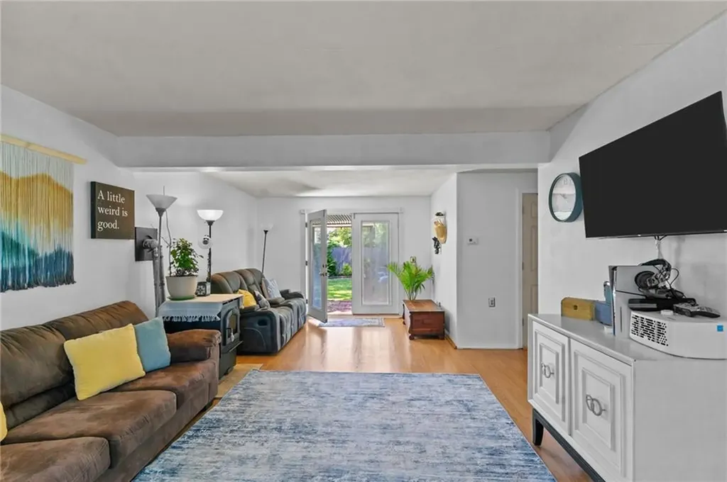 4 Clarke Street Warwick RI 02886