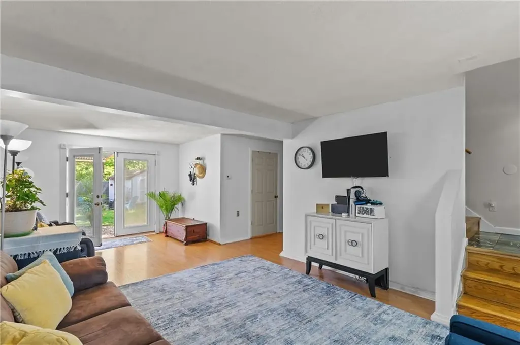 4 Clarke Street Warwick RI 02886