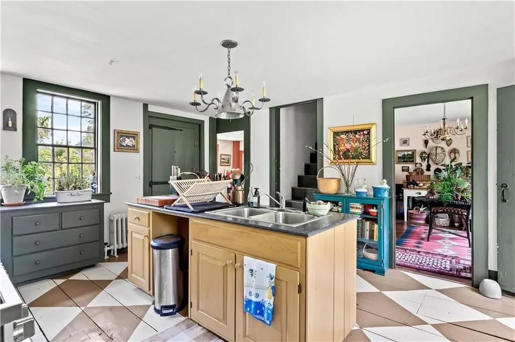 2414 Harkney Hill Road Coventry RI 02816