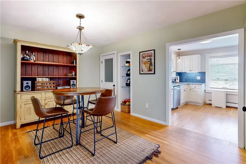 9 Crossland Road West Warwick RI 02893
