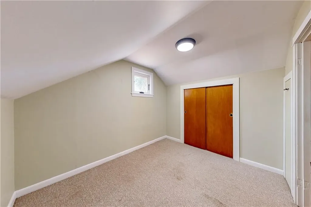 9 Crossland Road West Warwick RI 02893
