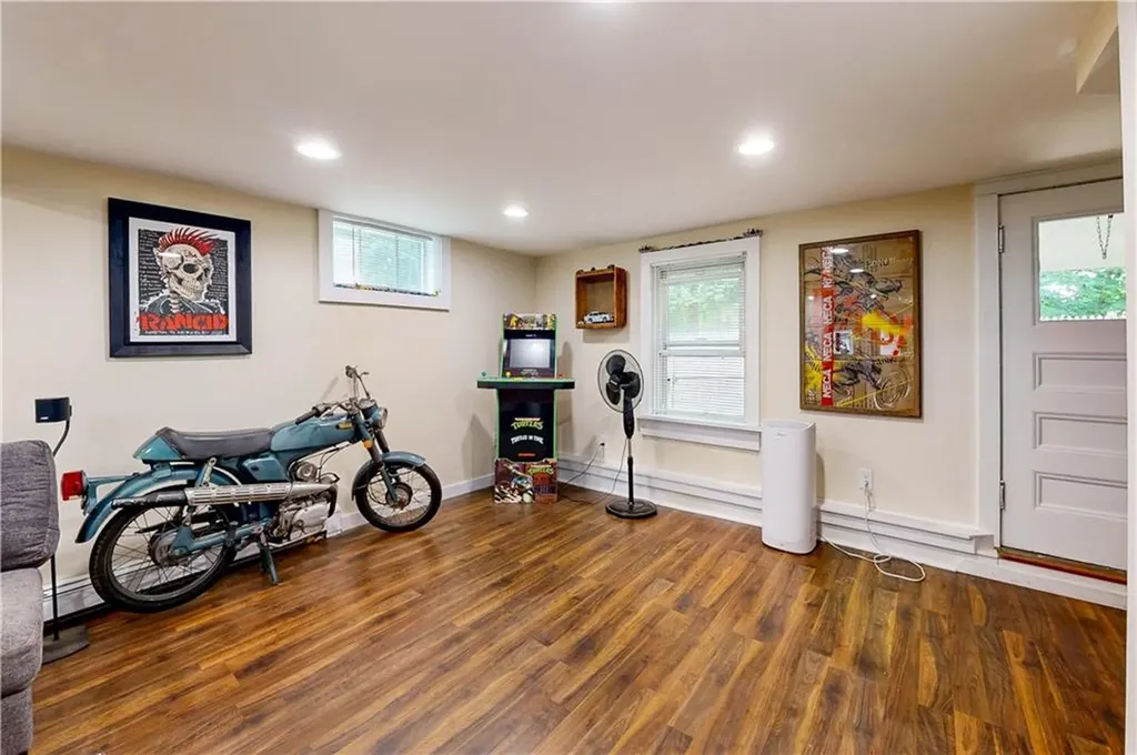 9 Crossland Road West Warwick RI 02893