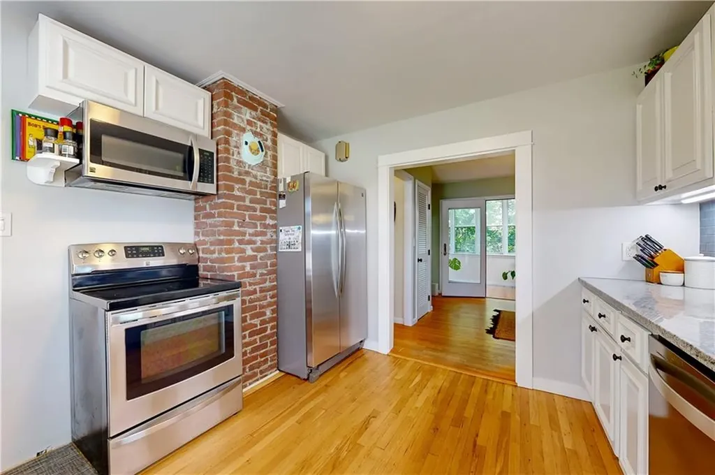 9 Crossland Road West Warwick RI 02893