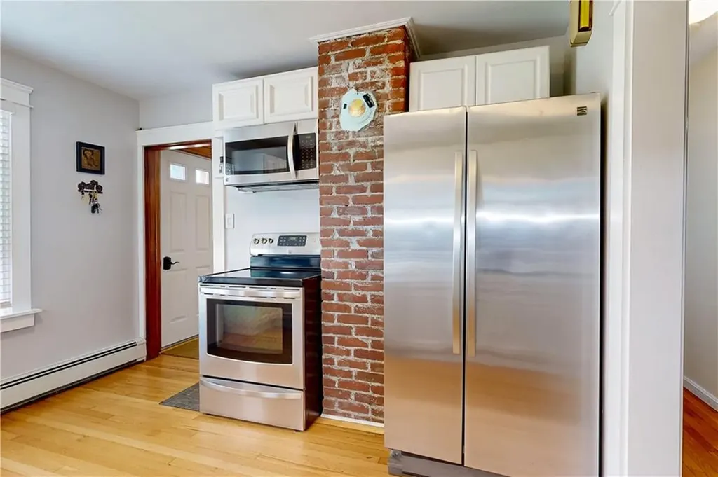 9 Crossland Road West Warwick RI 02893