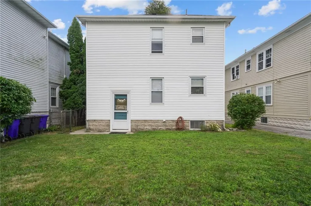 715 Academy Avenue Providence RI 02908