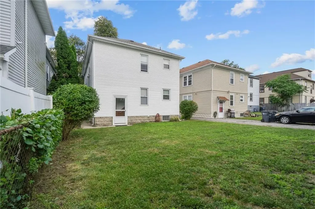 715 Academy Avenue Providence RI 02908