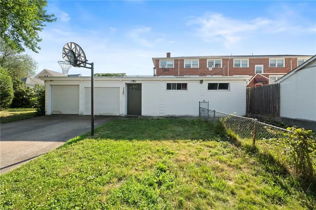 41 Arch Street Pawtucket RI 02860