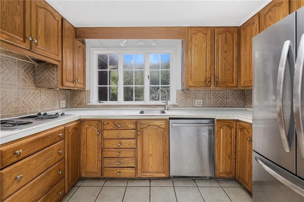 68 Shirley Drive Charlestown RI 02813