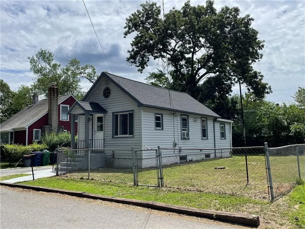 32 Salix Street Warwick RI 02889