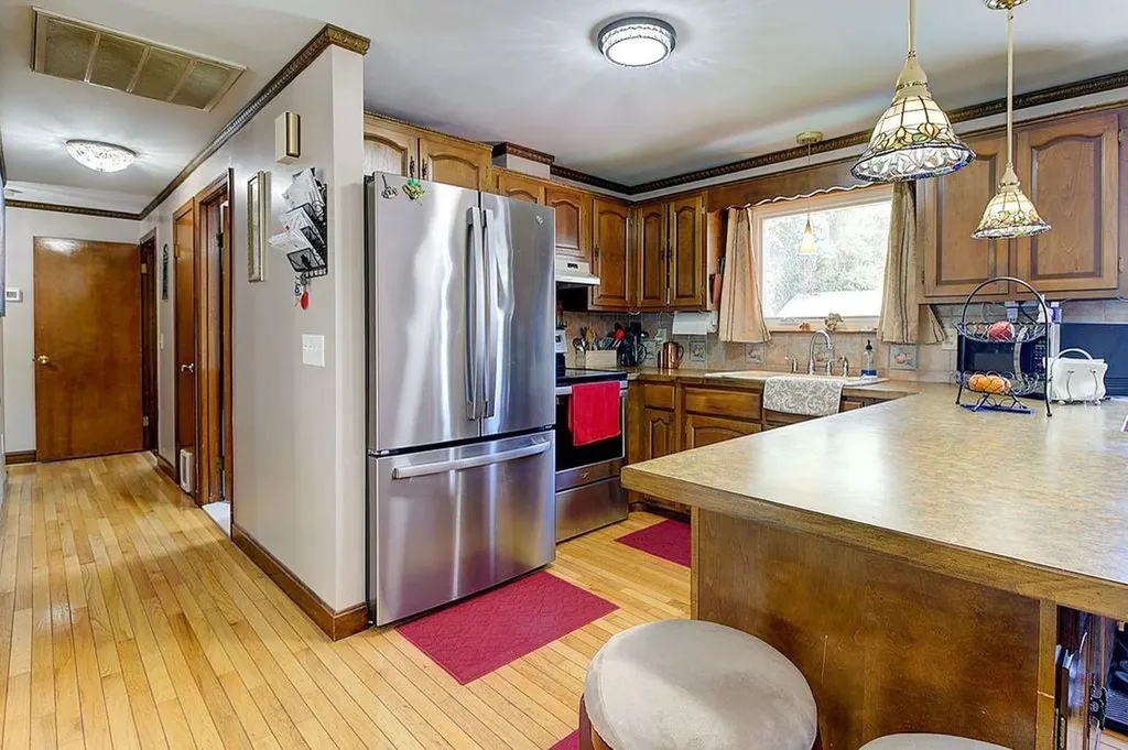 21 Beacon Street Johnston RI 02919
