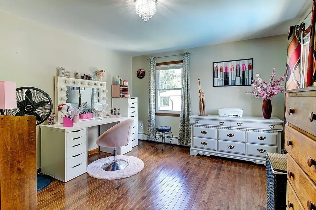 21 Beacon Street Johnston RI 02919