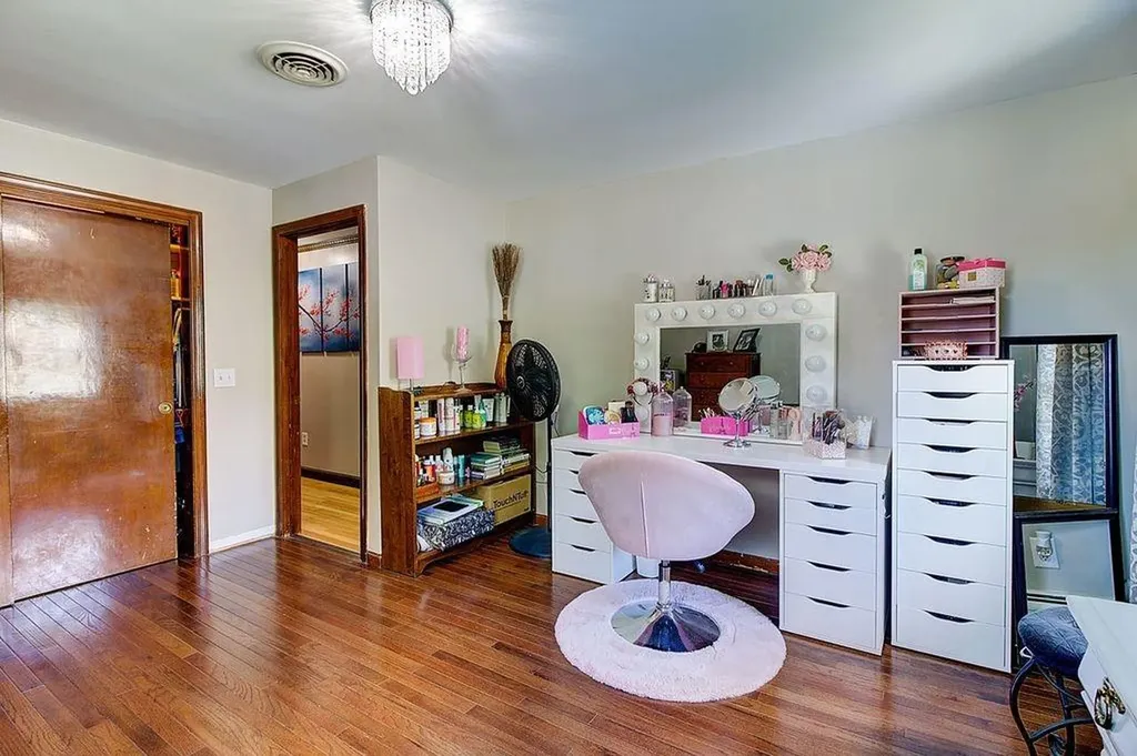 21 Beacon Street Johnston RI 02919