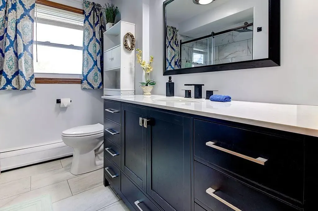 21 Beacon Street Johnston RI 02919