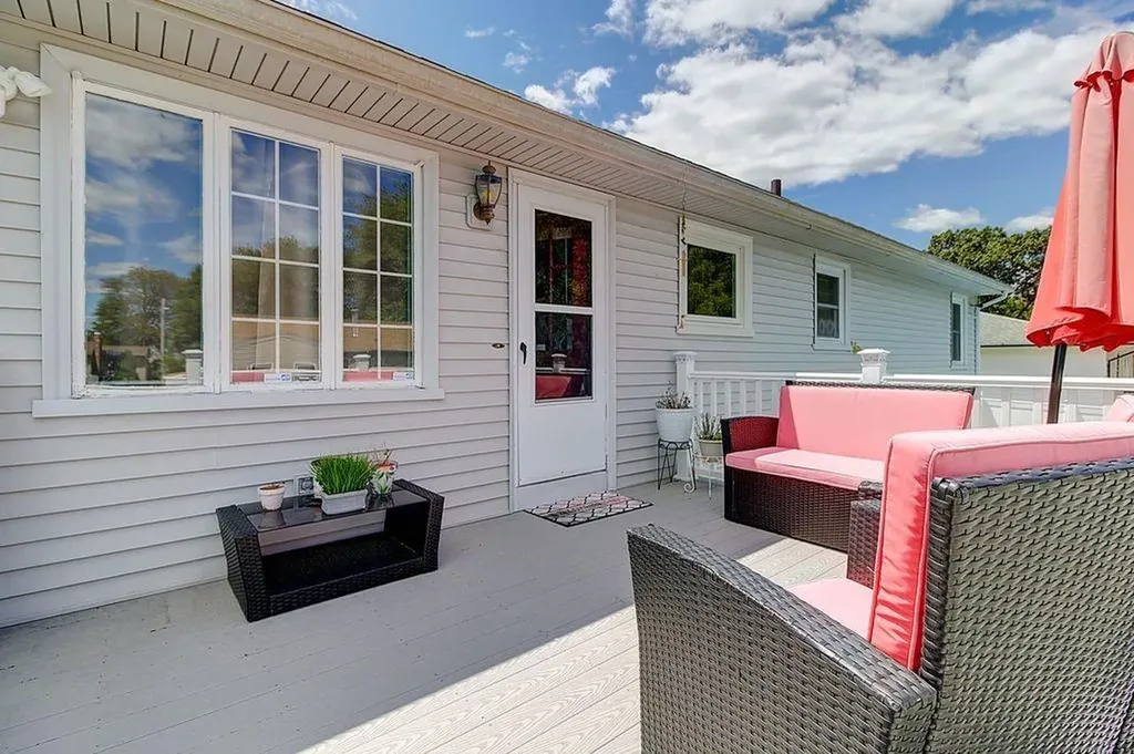 21 Beacon Street Johnston RI 02919