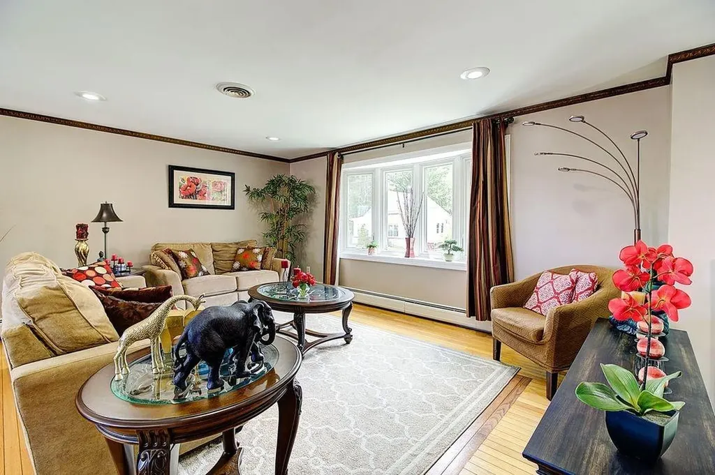 21 Beacon Street Johnston RI 02919