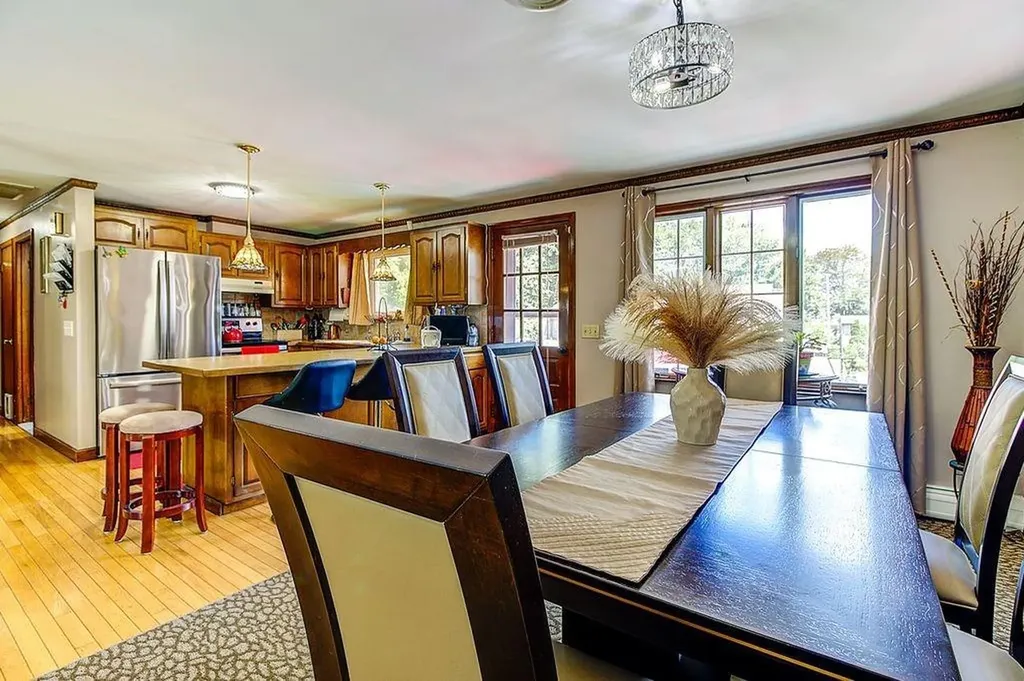 21 Beacon Street Johnston RI 02919