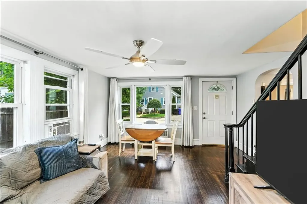 907 R Main Street West Warwick RI 02893