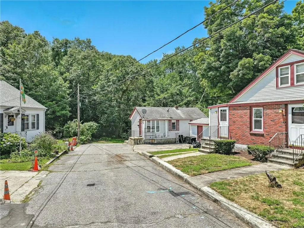 907 R Main Street West Warwick RI 02893