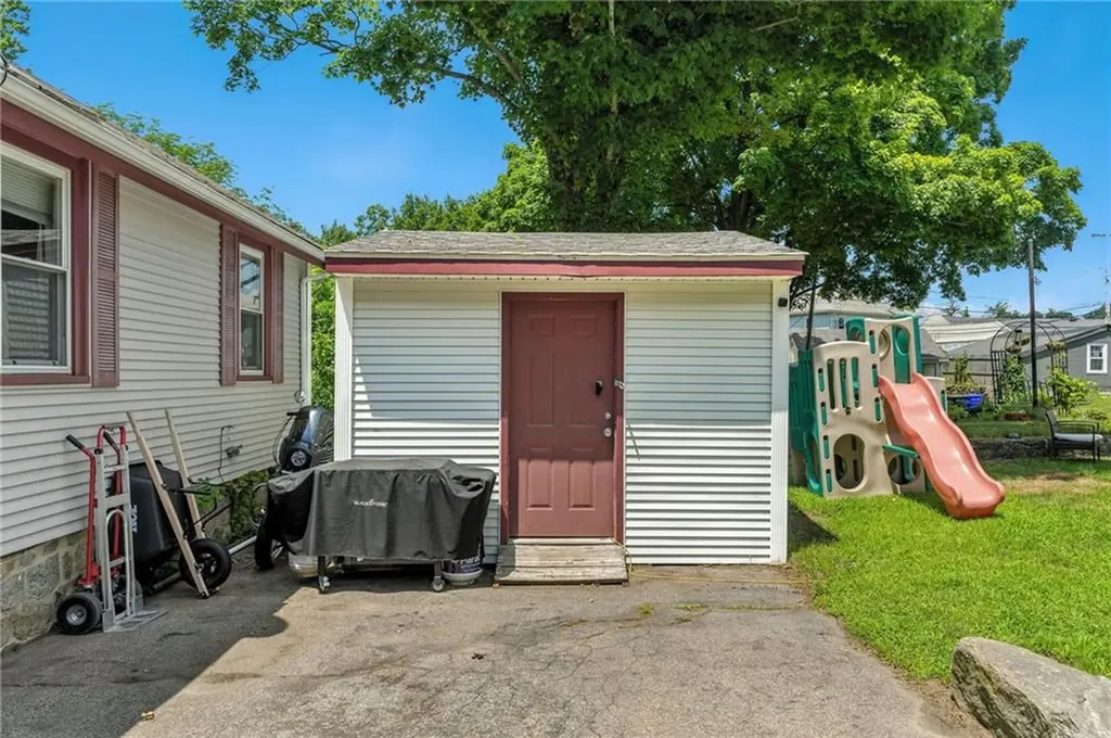 907 R Main Street West Warwick RI 02893