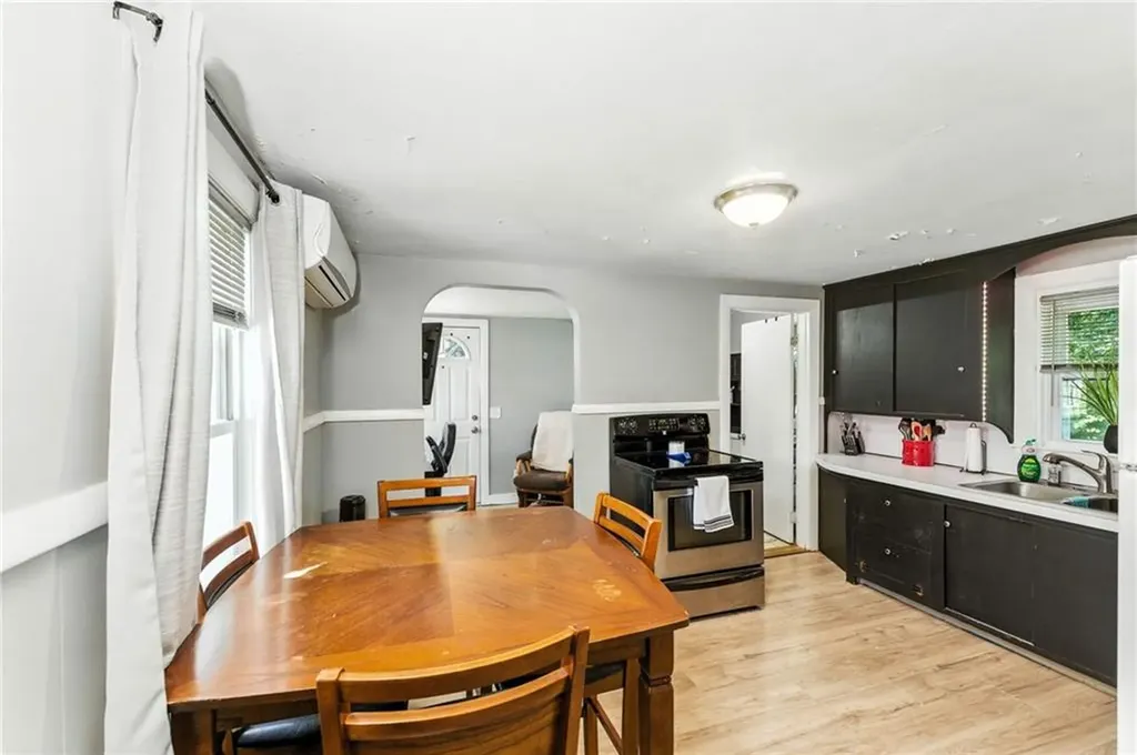 907 R Main Street West Warwick RI 02893