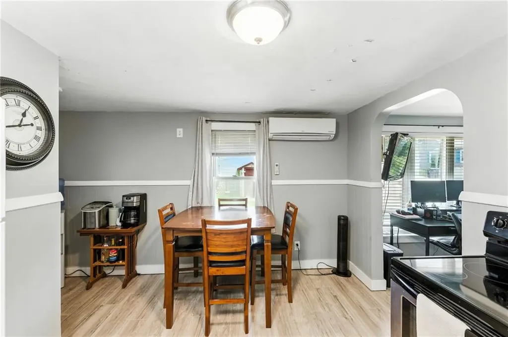 907 R Main Street West Warwick RI 02893