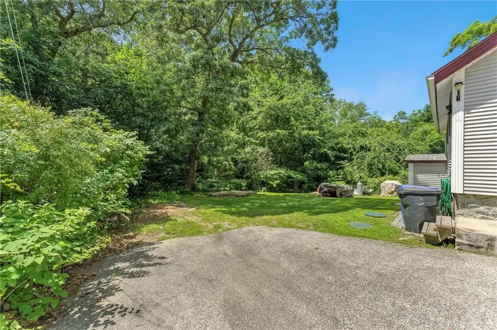907 R Main Street West Warwick RI 02893