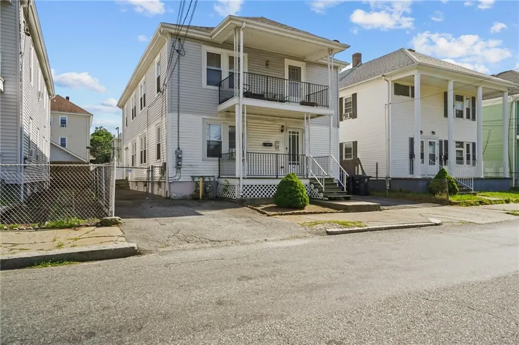 87 Columbine Avenue Pawtucket RI 02861