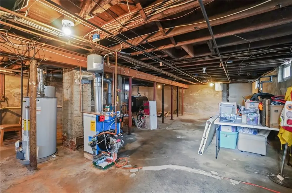87 Columbine Avenue Pawtucket RI 02861