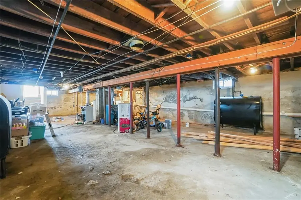 87 Columbine Avenue Pawtucket RI 02861