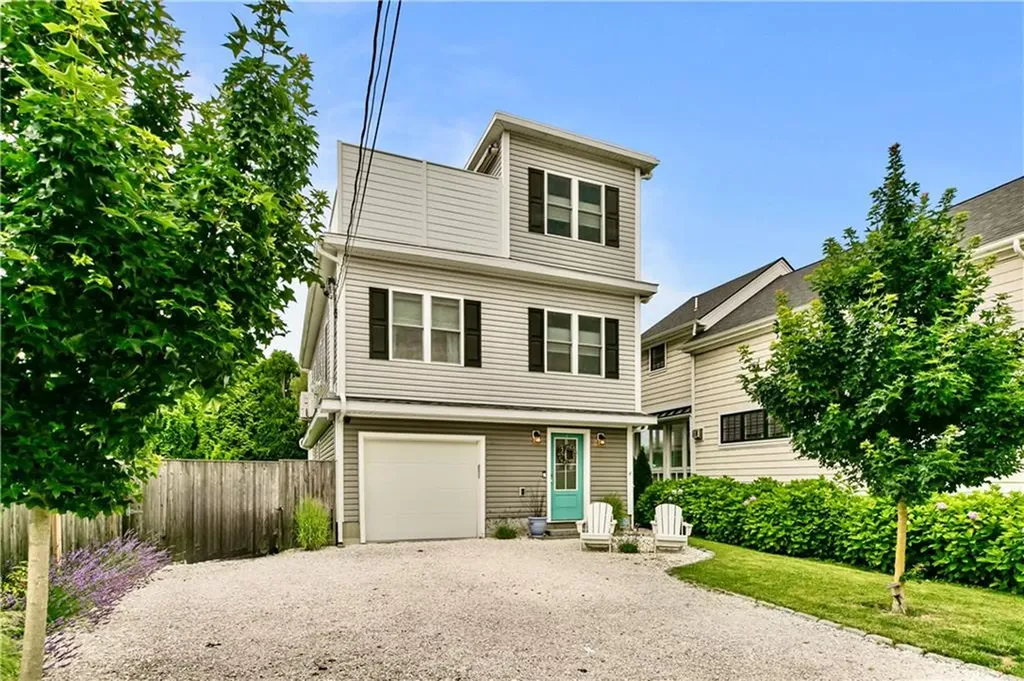 56 Houston Avenue Newport RI 02840