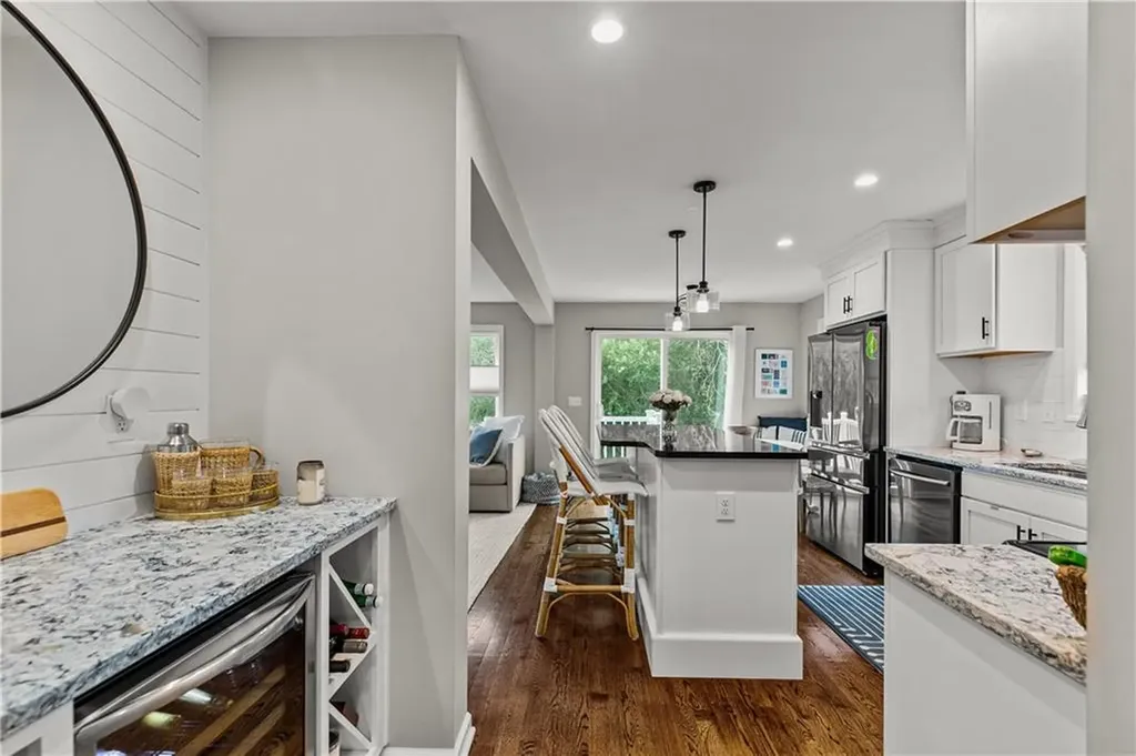 56 Houston Avenue Newport RI 02840