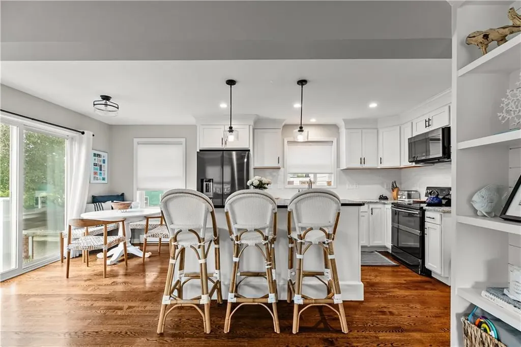 56 Houston Avenue Newport RI 02840