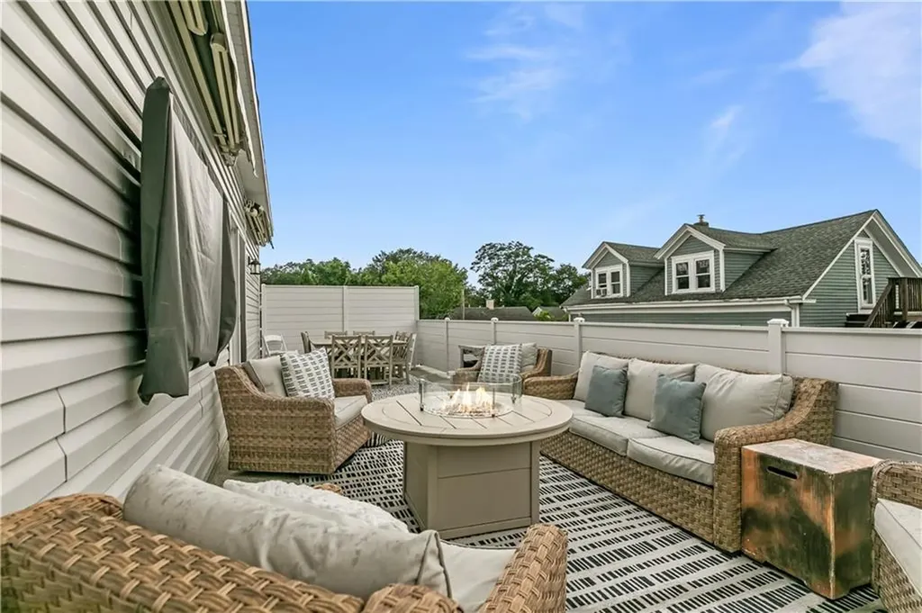 56 Houston Avenue Newport RI 02840
