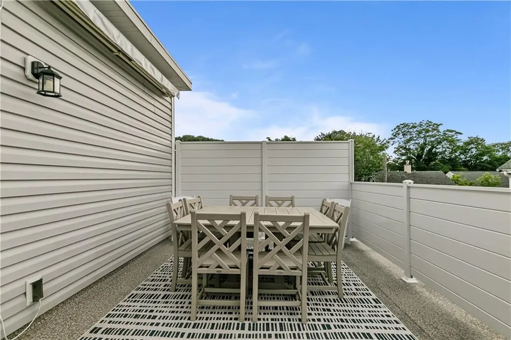 56 Houston Avenue Newport RI 02840