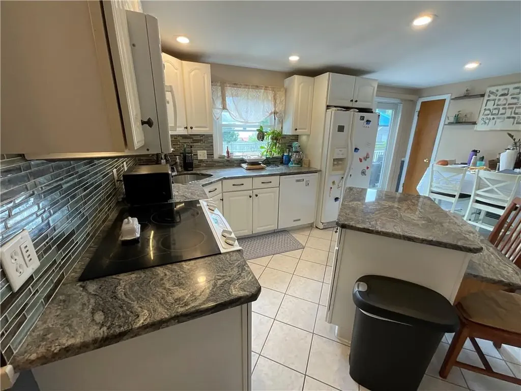 14 Beatrice Avenue Warwick RI 02889