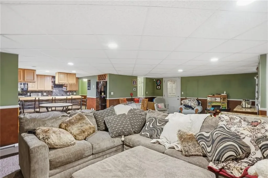 14 Beatrice Avenue Warwick RI 02889