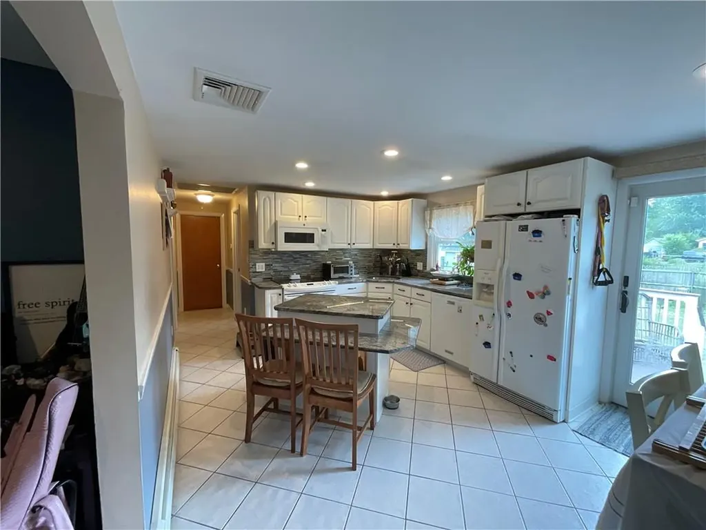 14 Beatrice Avenue Warwick RI 02889