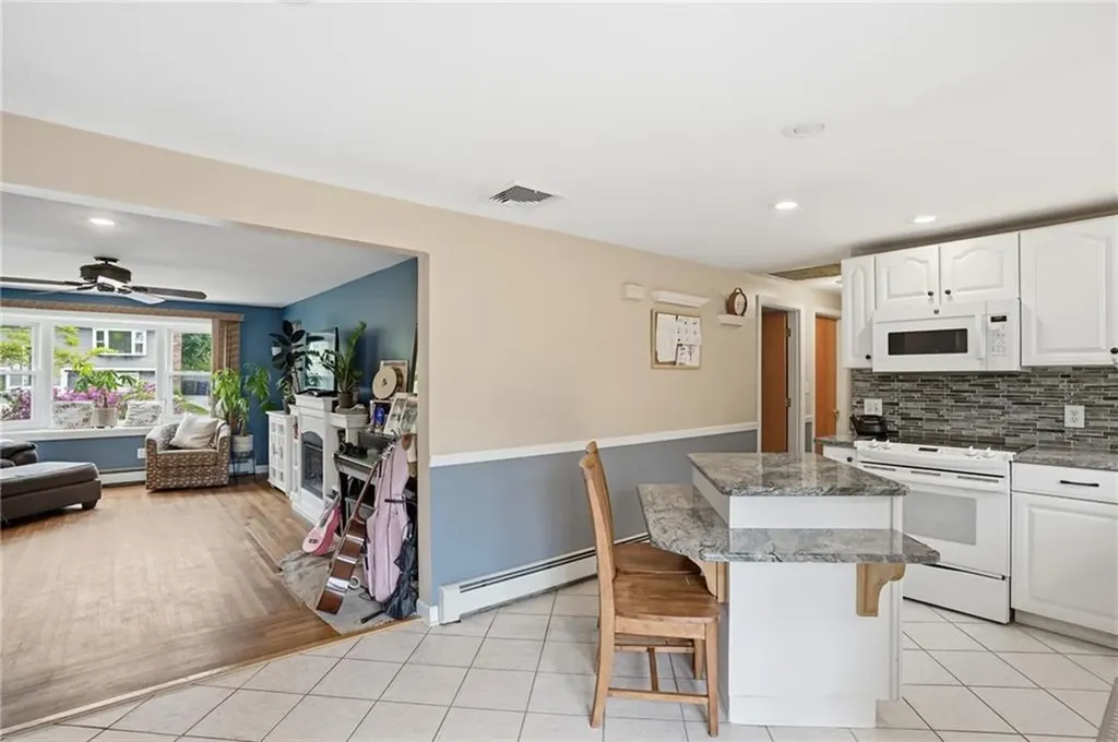 14 Beatrice Avenue Warwick RI 02889
