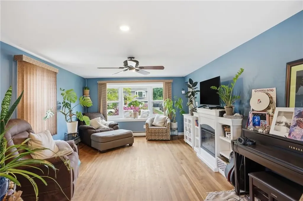 14 Beatrice Avenue Warwick RI 02889