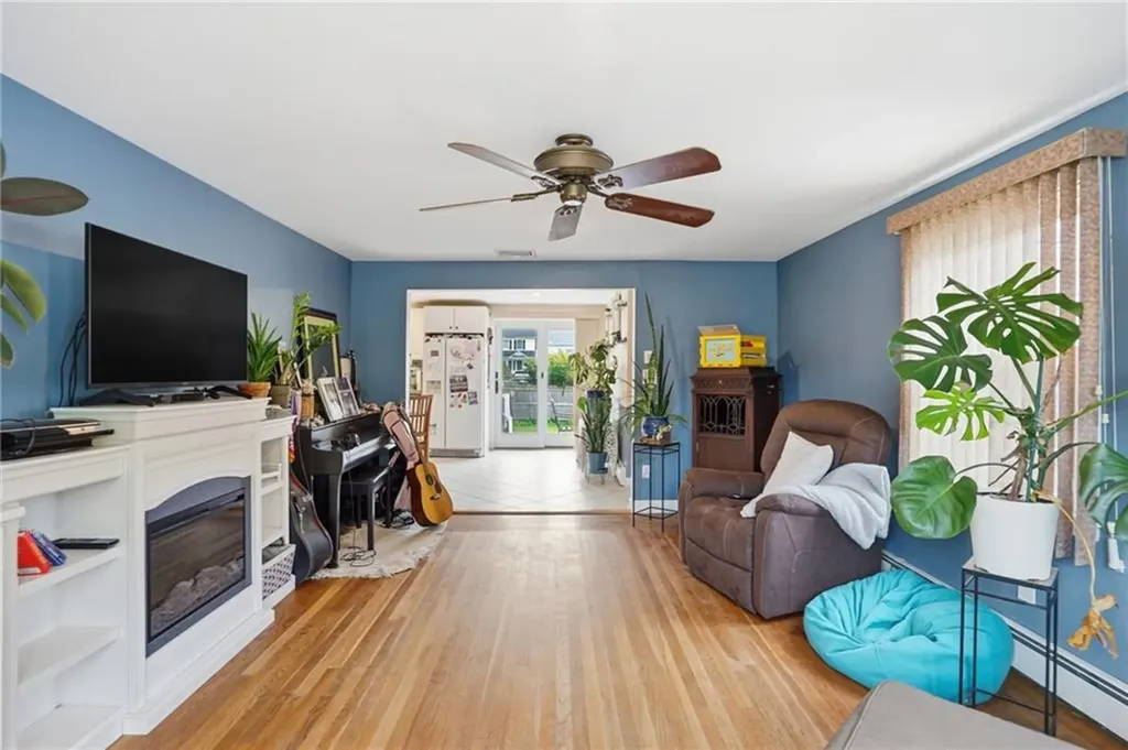 14 Beatrice Avenue Warwick RI 02889