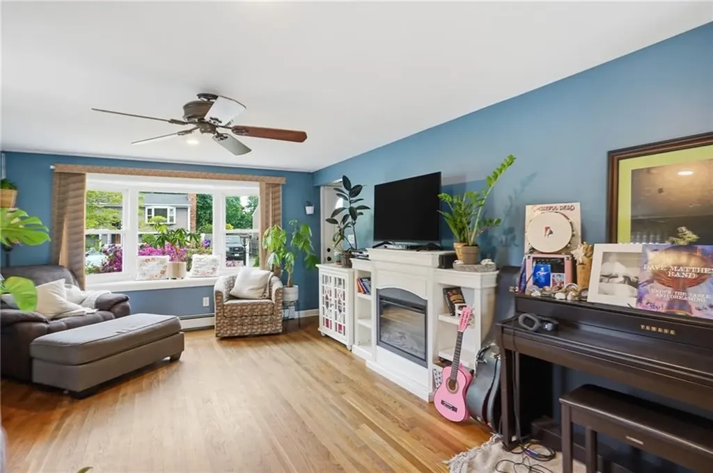 14 Beatrice Avenue Warwick RI 02889