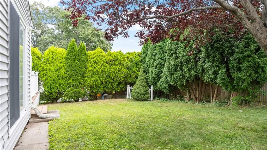 66 Fairmont Avenue Pawtucket RI 02860