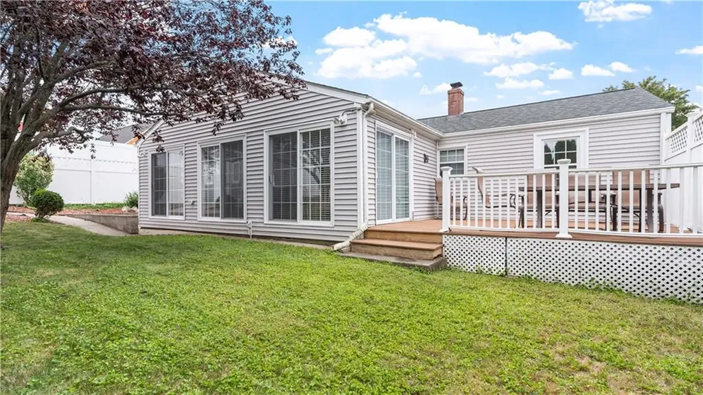 66 Fairmont Avenue Pawtucket RI 02860