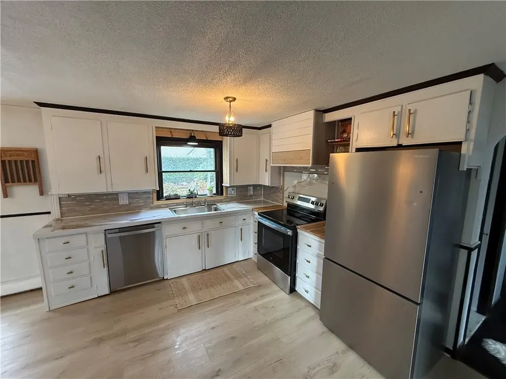 11 Landry Avenue North Attleboro MA 02760