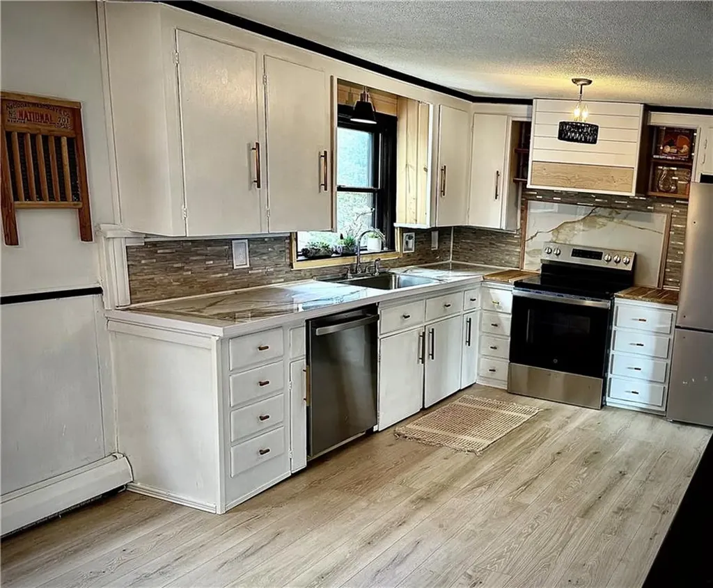 11 Landry Avenue North Attleboro MA 02760