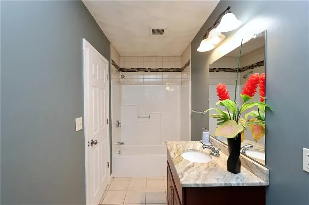 33 Mc Millen Street Providence RI 02904