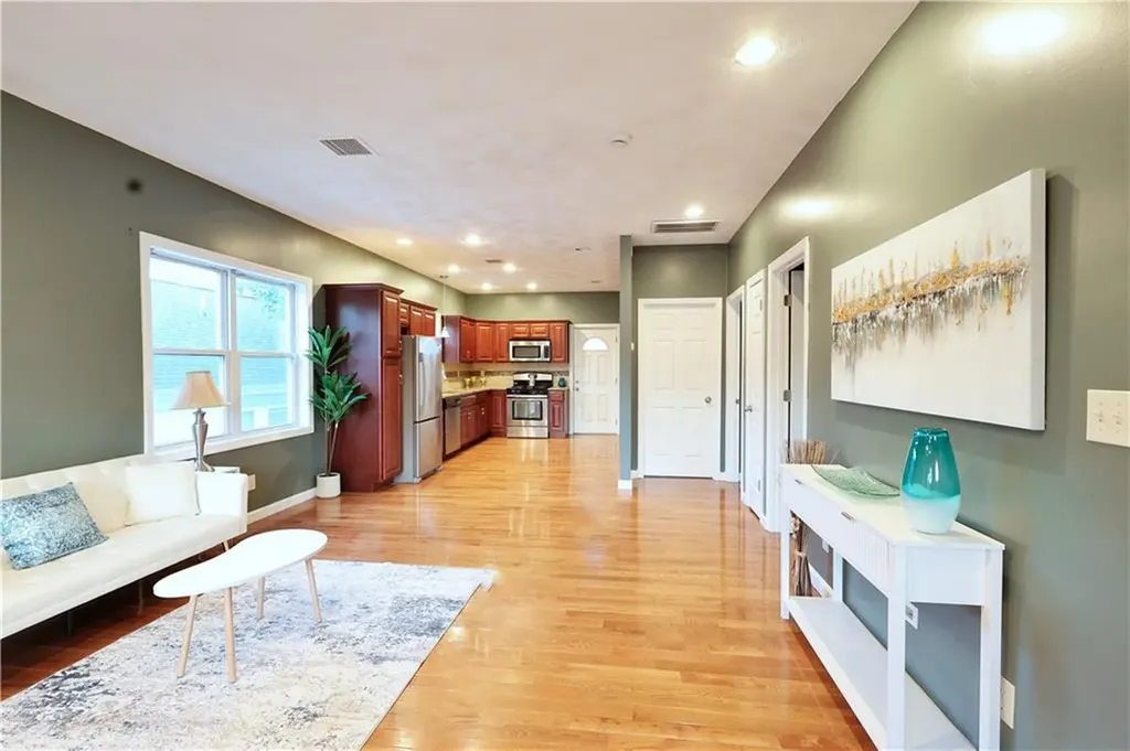 33 Mc Millen Street Providence RI 02904