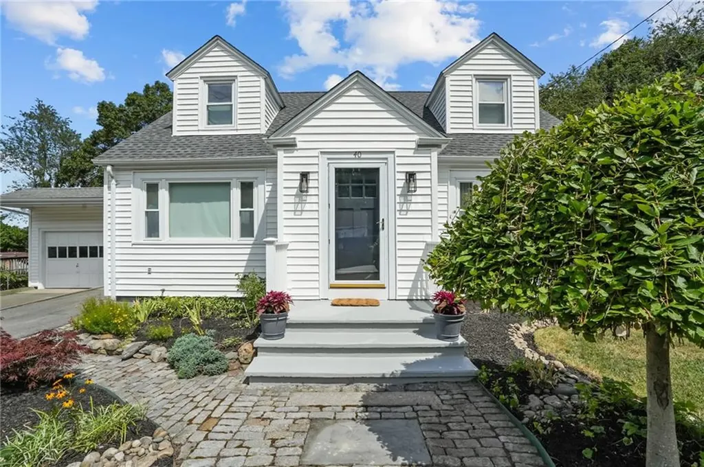40 Hambly Road Tiverton RI 02878
