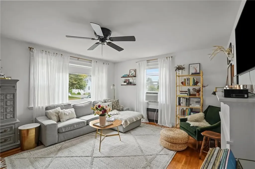40 Hambly Road Tiverton RI 02878