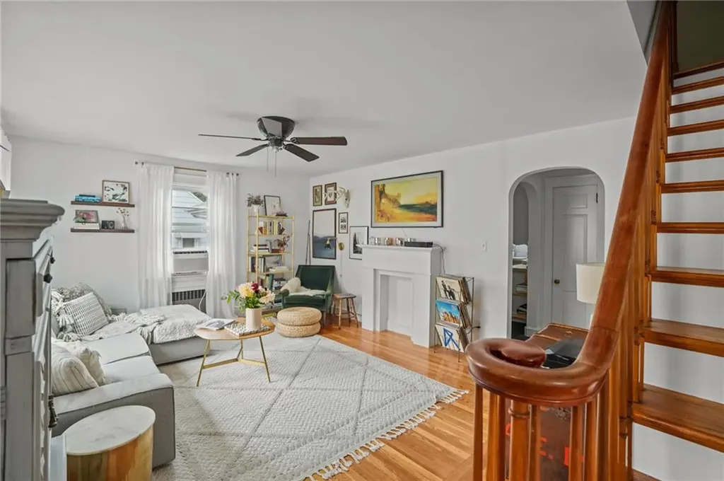 40 Hambly Road Tiverton RI 02878